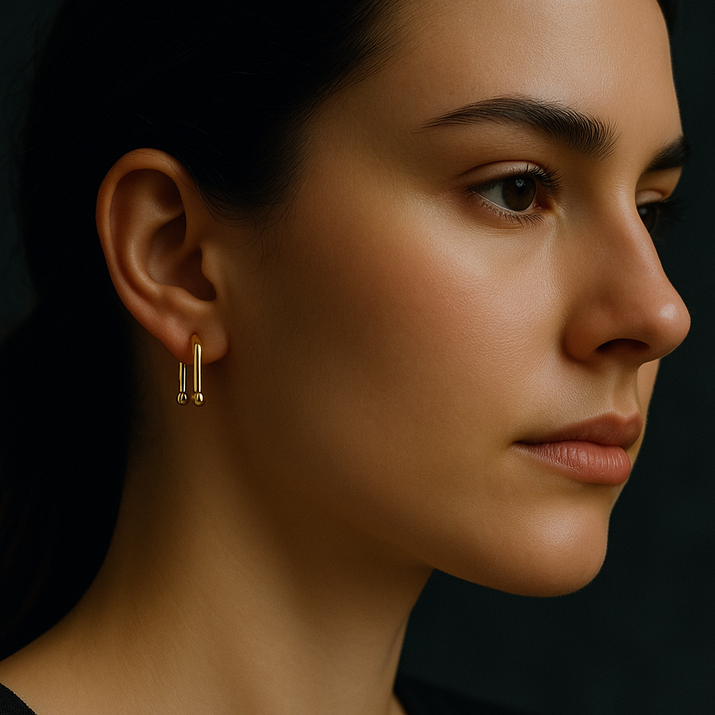 MODERN GEOMETRIC LINK STATEMENT EARRINGS