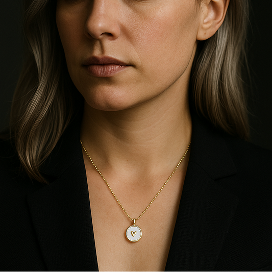 SIGNATURE HEART MEDALLION NECKLACE